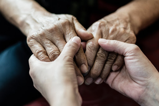 35242 holding hands hospice