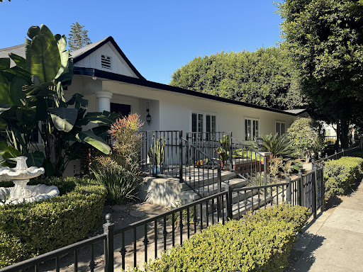 37126 wells house of california 1