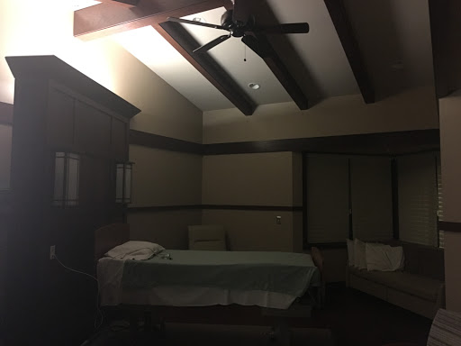 37252 hospice house 1