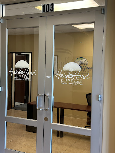 37879 hand in hand hospice arlington