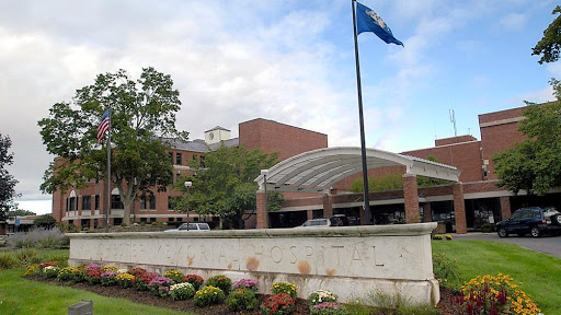 52114 manchester memorial hospital